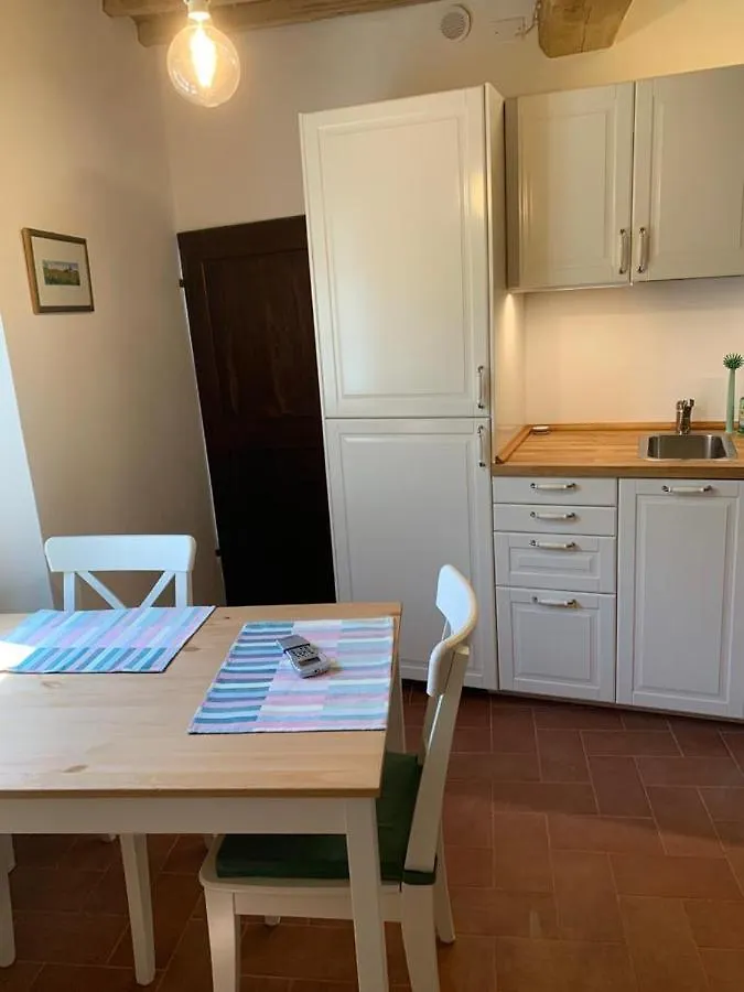 Apartment Ferienwohnung In Piazza Casale Marittimo Italien